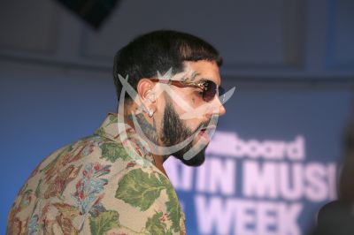 Anuel AA con Latin Billboard