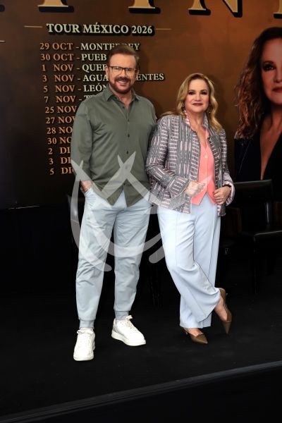 Pimpinela son Leyendas 
