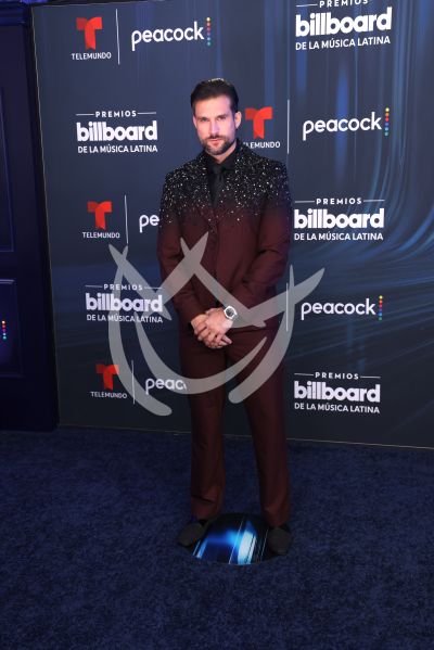 Clovis Nienow en Premios Billboard