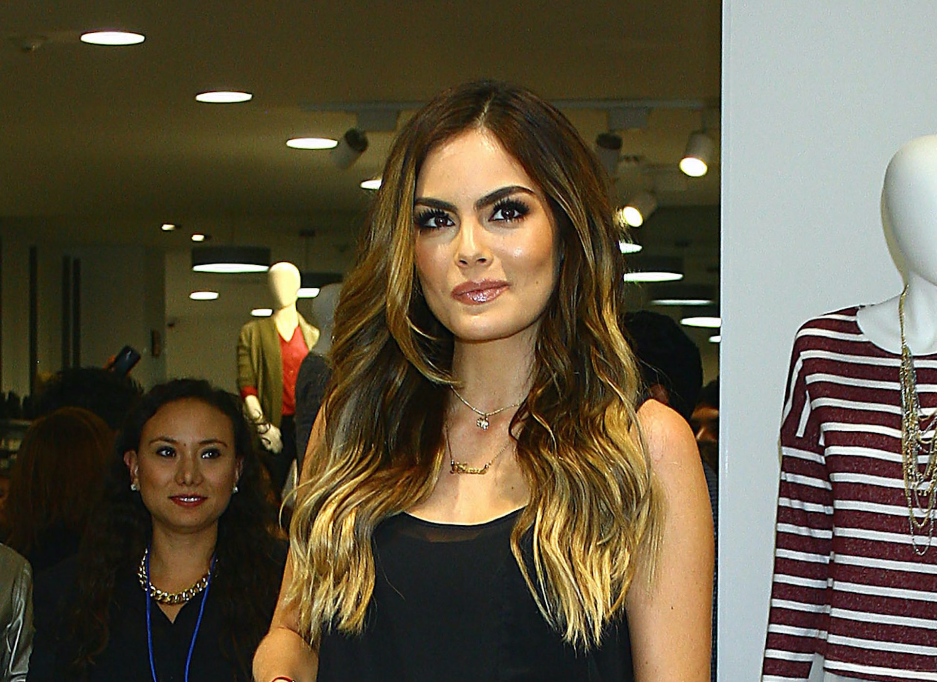 Primer bebé de Ximena Navarrete sufría condición que le impidió vivir