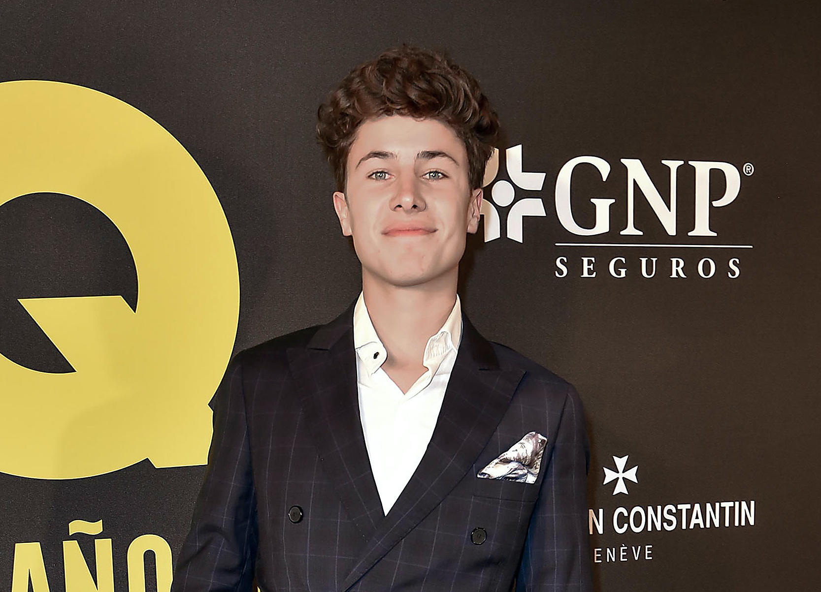 Juanpa Zurita presume los logros de su Love Army