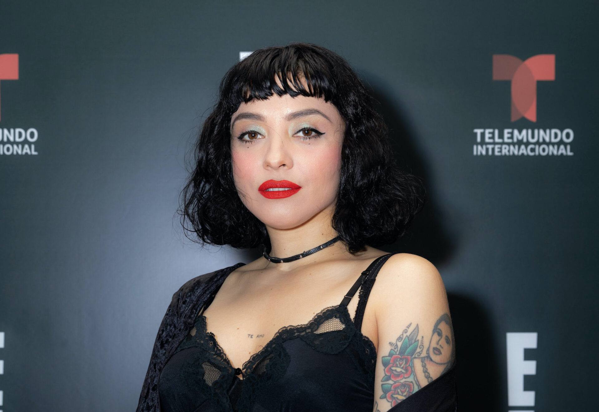 Embarazo hace que Mon Laferte pierda la memoria