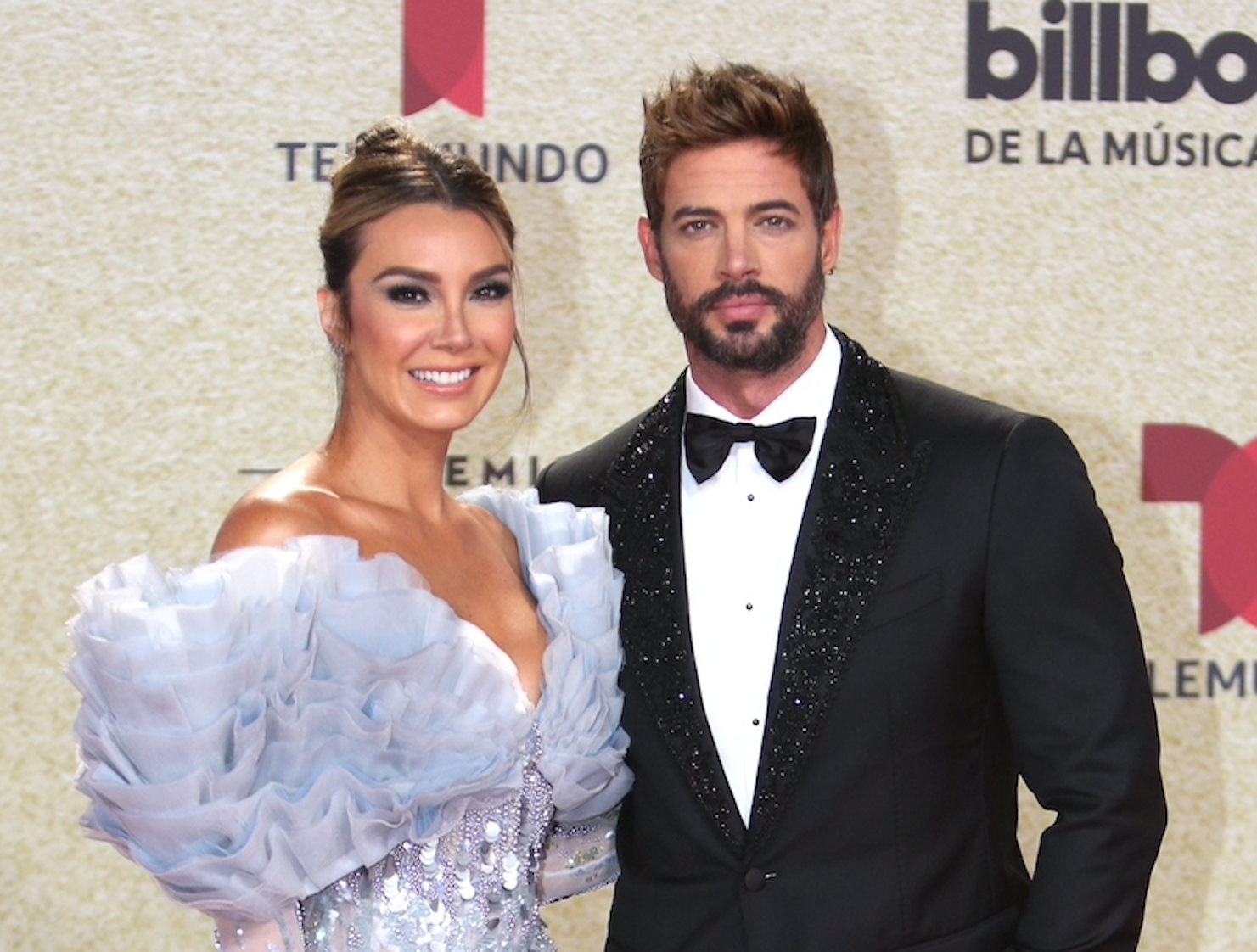 Elizabeth Gutiérrez sale en defensa de William Levy