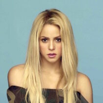 Shakira pide poner atención en futbolista condenado a muerte