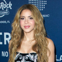 Shakira celebra el alta de su papá 