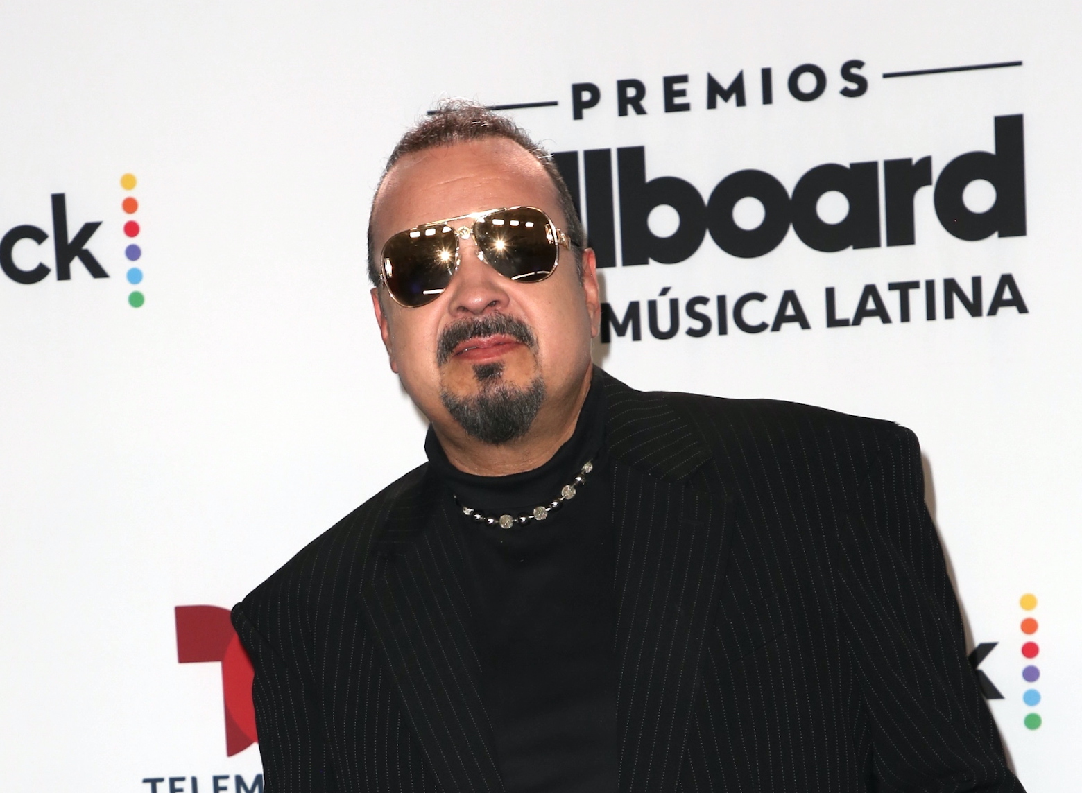 Pepe Aguilar escribe dedicatoria para Ángela y Nodal