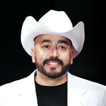 Lupillo Rivera condena el vandalismo en la estrella de Jenni 