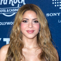 Shakira aplaude nombramiento de Carlos Vives en el Latin Grammy