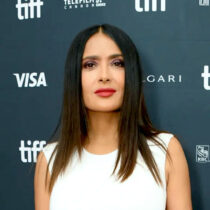 Salma Hayek cuenta qué sintió al pisar la catedral de Notre Dame