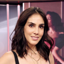 Sandra Echeverría demanda a su vecino