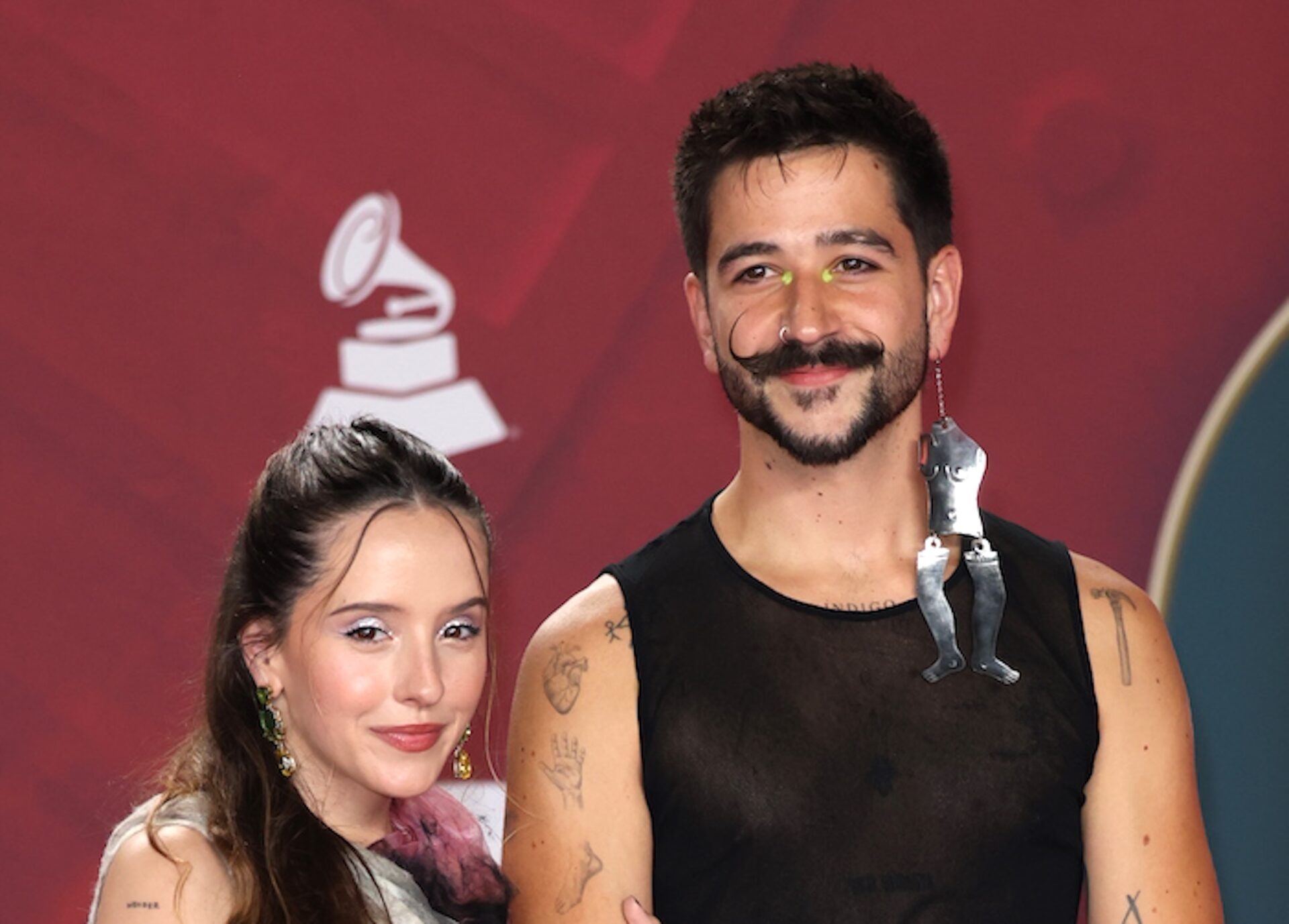 Camilo y Evaluna llevan maestra para su hija a las giras 