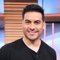 Carlos Rivera alerta a fans de estafa con su nombre