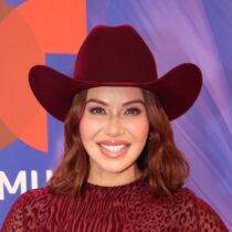 Chiquis y más lamentan detenciones de inmigrantes en LA 