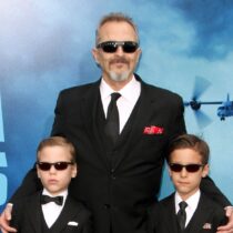 Hijos de Miguel Bosé comienzan a entender su fama
