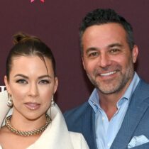 Ximena Duque consigue una amiga peluda para su esposo