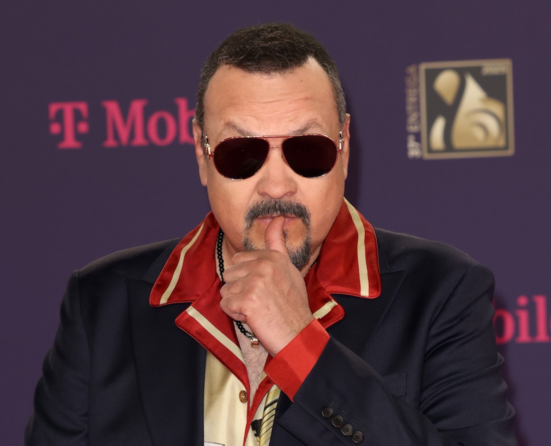 Pepe Aguilar recuerda cuando Soda Stereo lo peluseó