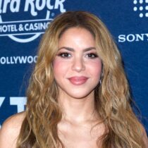 Shakira dona ganancias de su show a damnificados en Texas 