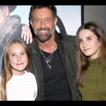 VIDEO: Gabriel Soto hace todo por sus hijas