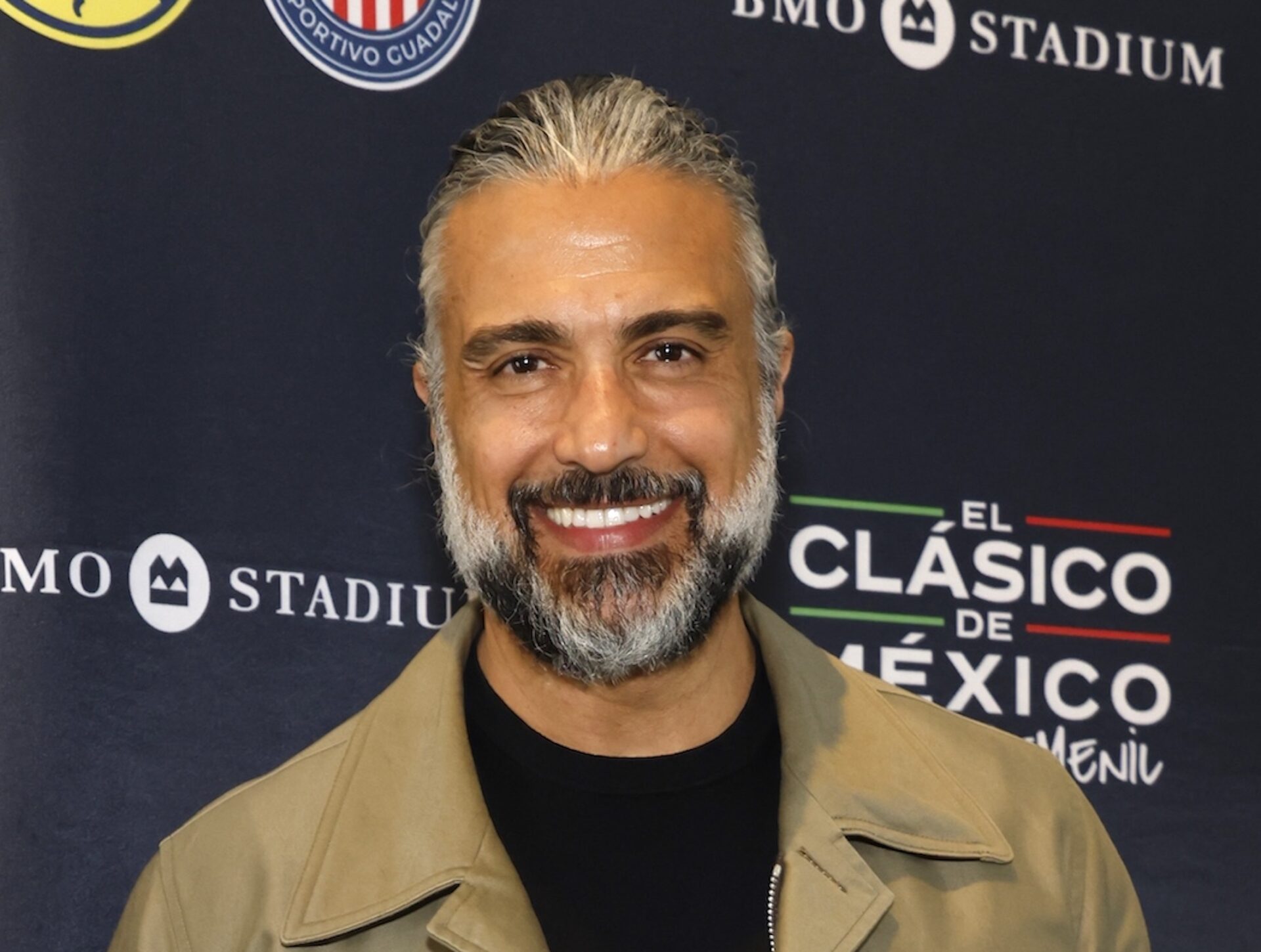 Jaime Camil reacciona a hate por ir a show de los Aguilar