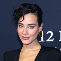 Esmeralda Pimentel revela por qué se operó los senos tan joven
