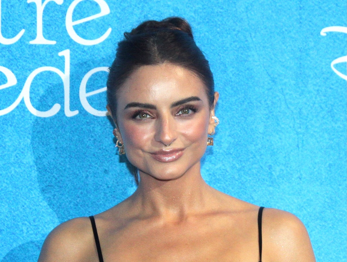 Aislinn Derbez lleva a su hija a su lugar de ensueño