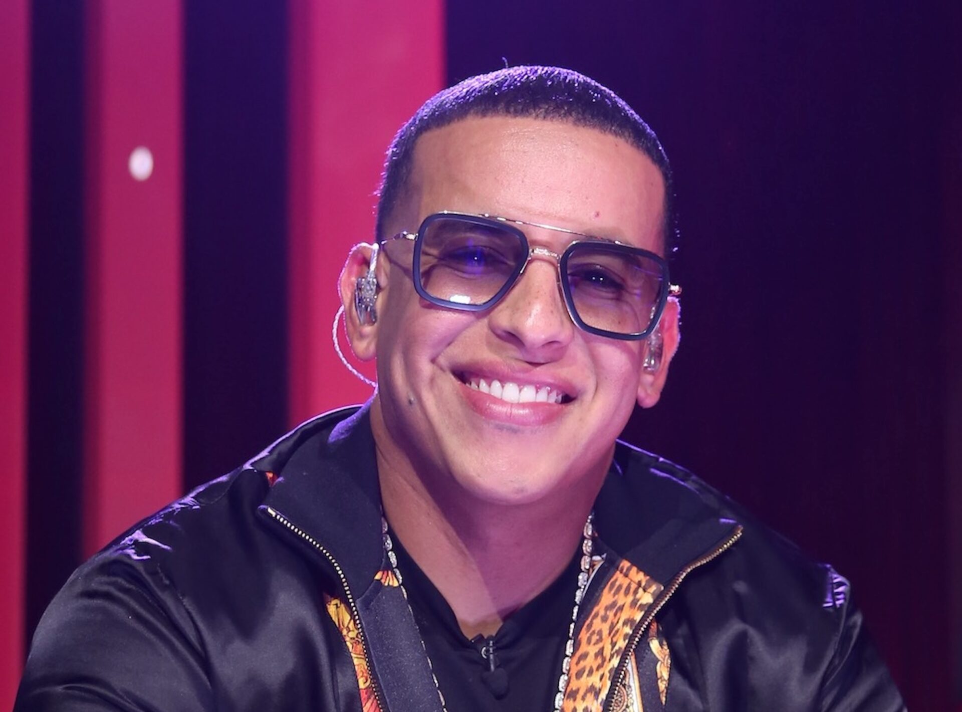 Esposa de Daddy Yankee lo acusa de violencia económica 