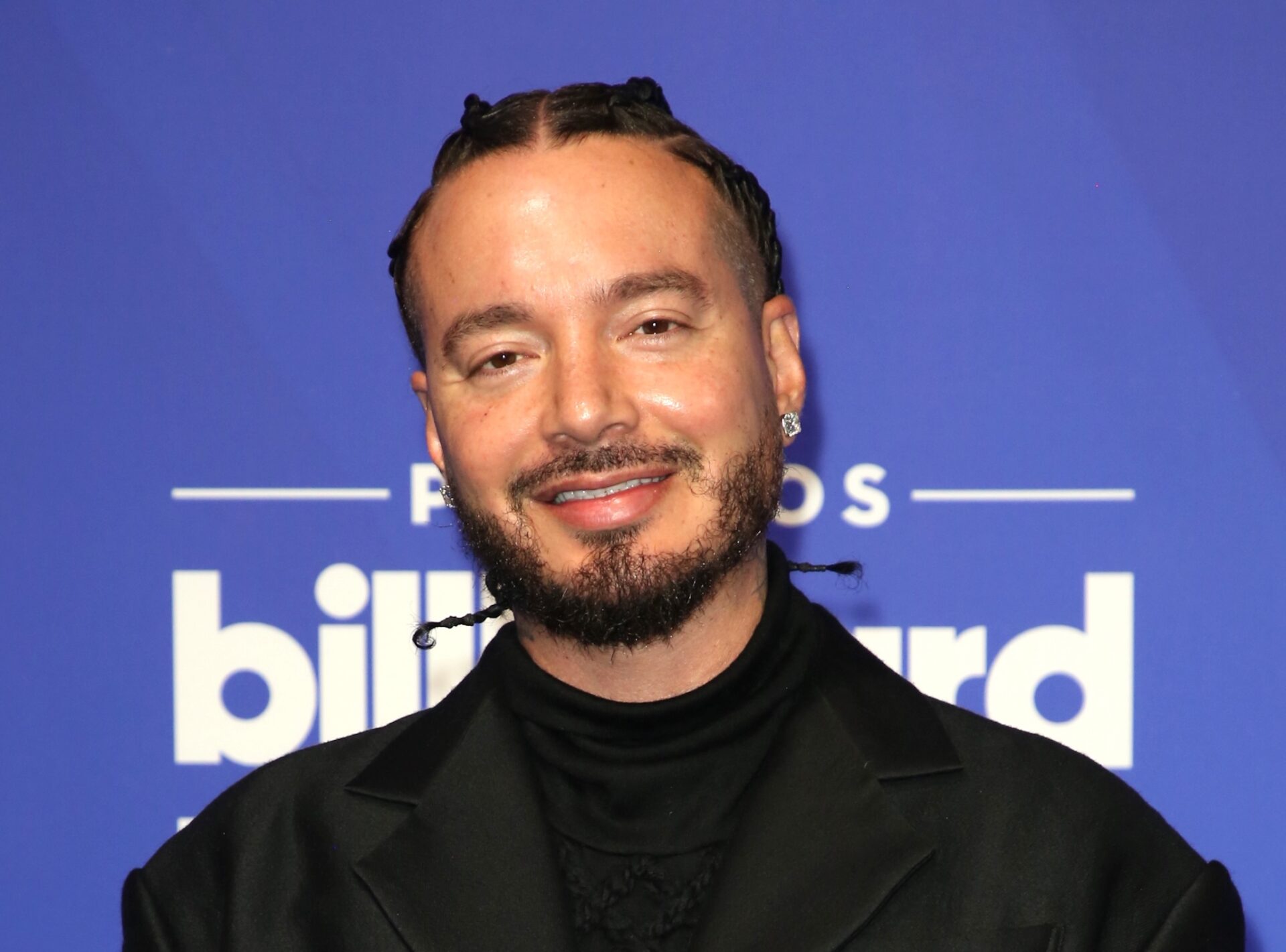Hijo de J Balvin lo lleva al museo