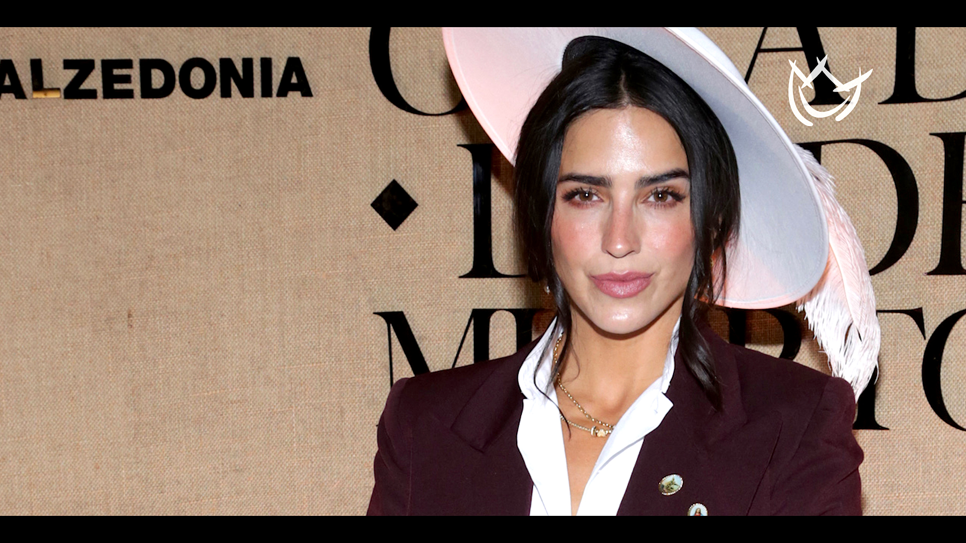 VIDEO: Bárbara de Regil no come para atender a sus fans