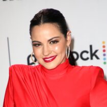 Maite Perroni enfrenta a quienes critican su cuerpo
