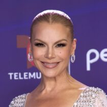 Olga Tañón no irá por su premio a los Latin Grammy