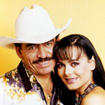 Maribel Guardia lleva tatuado el recuerdo de Joan Sebastian 