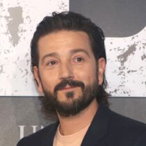 Diego Luna celebra el éxito del libro de Camila Sodi