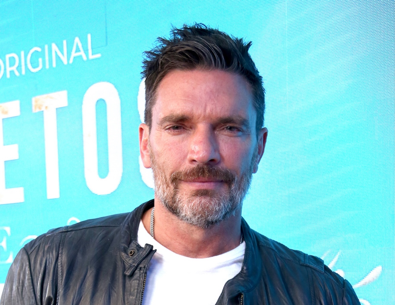 Esposa de Julián Gil comparte su discurso en la boda de su hijo