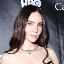 Belinda lleva tacos y mariachi al cast de ‘Carlota’ 