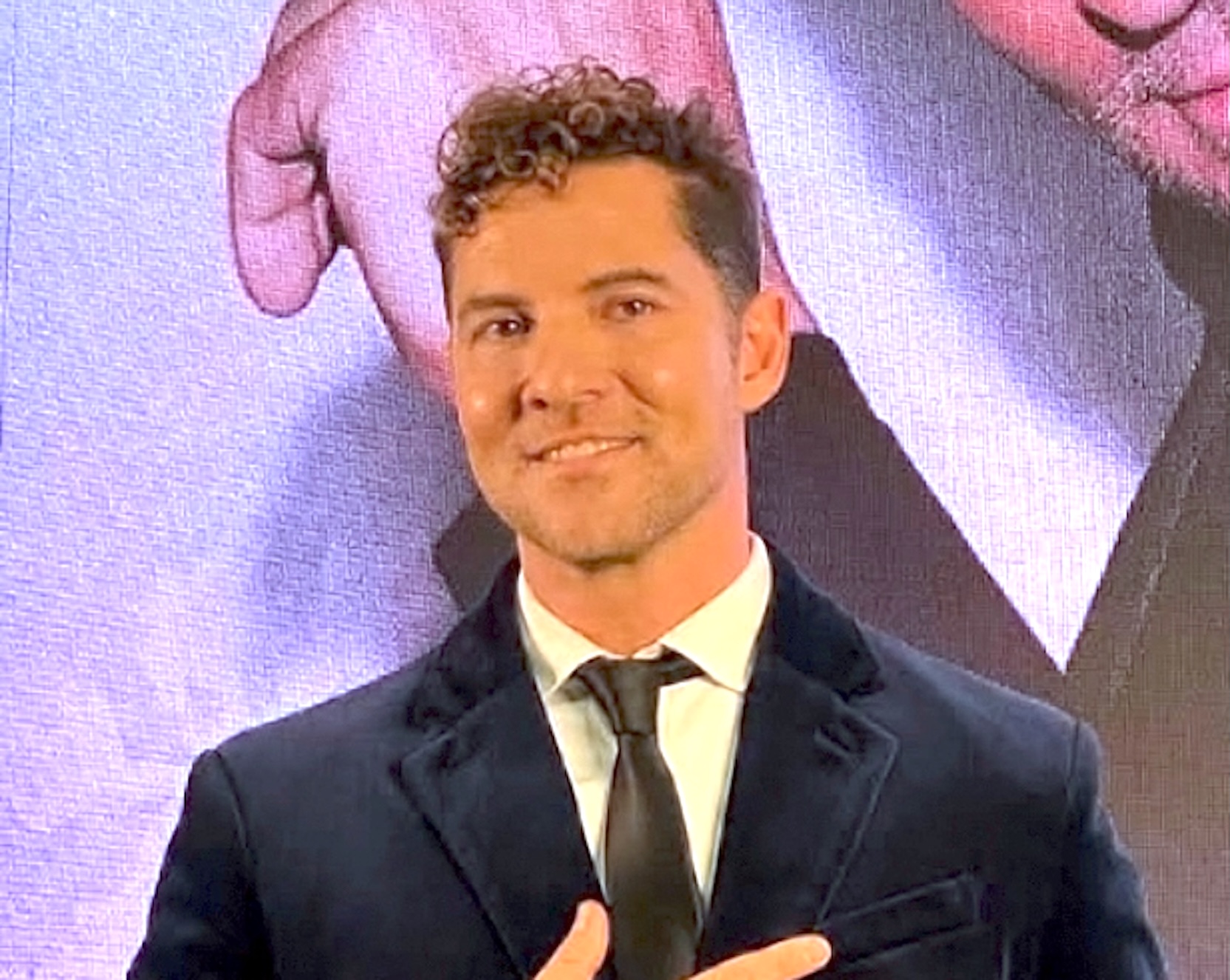 David Bisbal agradece el cariño tras la muerte de su padre 