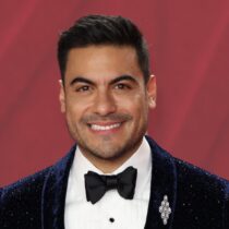 Carlos Rivera cumple el sueño del hijo de Lety Calderón