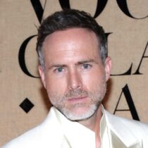 Erik Hayser fue el primer hombre en el chat escolar