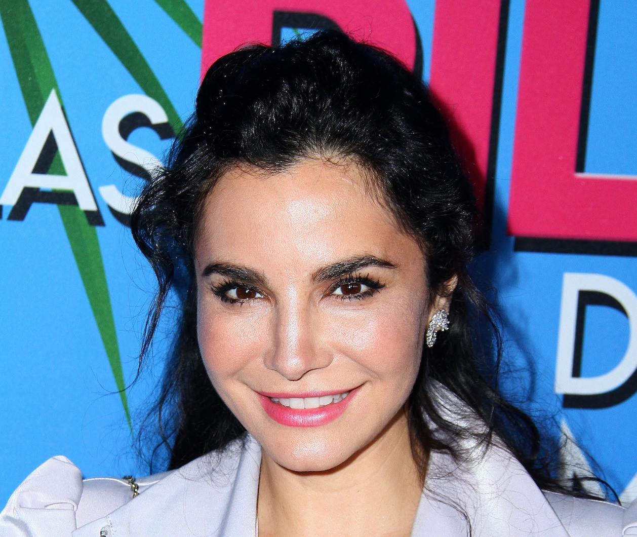 Martha Higareda comparte sus últimas fotos embarazada 