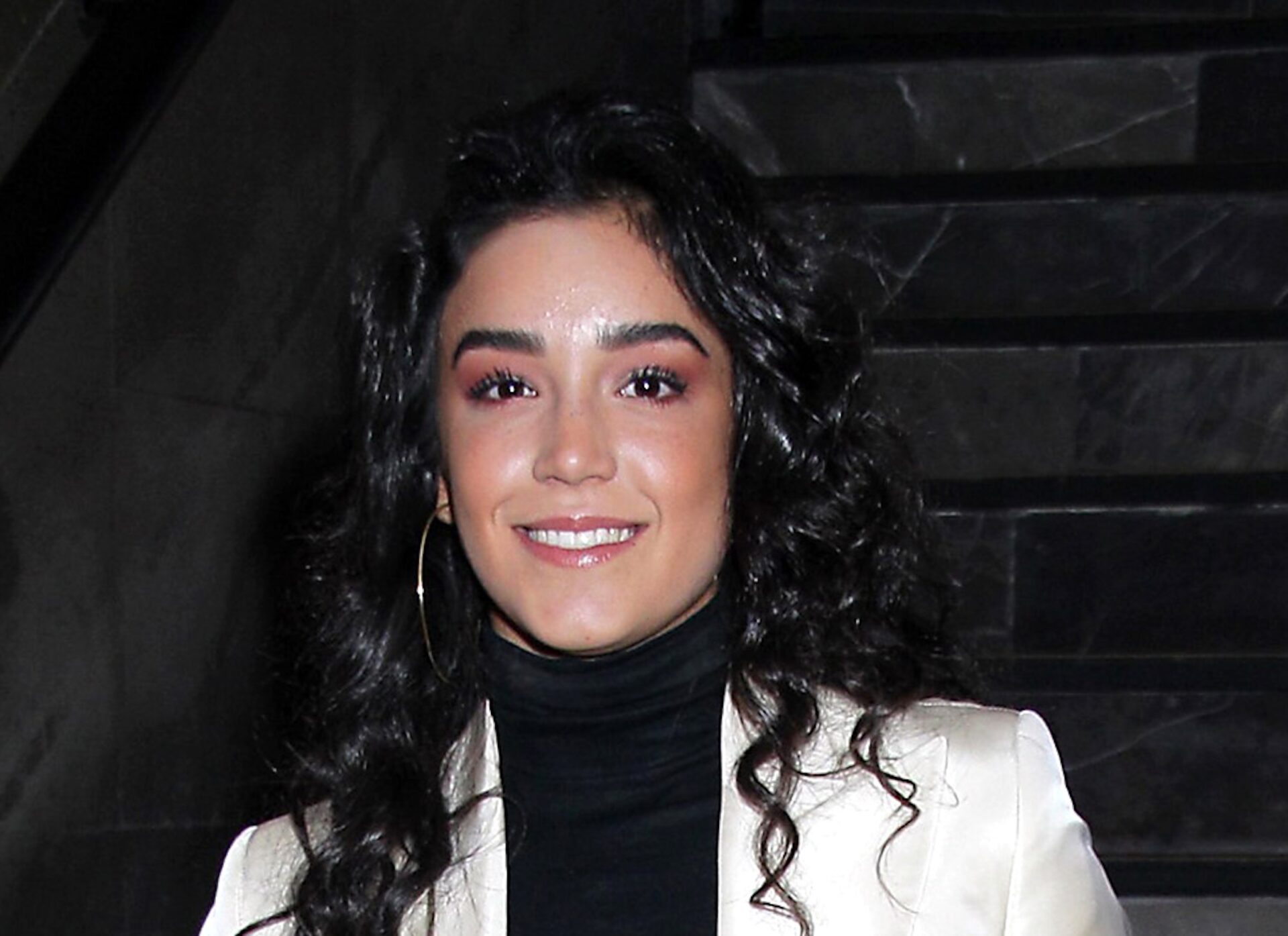 Alejandra Capetillo se viste de flamenca para honrar a su yeya