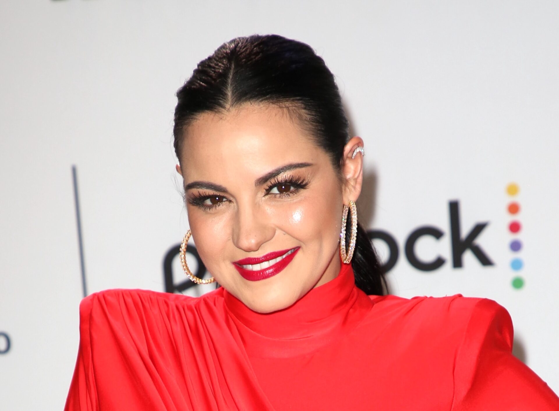 Maite Perroni recuerda cuando sufrió violencia digital