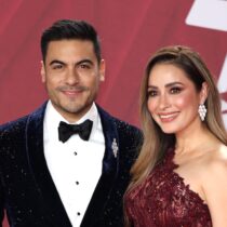 Carlos Rivera comparte la diferencia entre él y su esposa