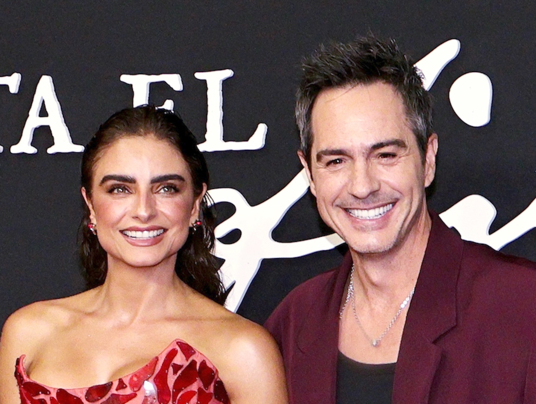 Aislinn Derbez y Mauricio Ochmann demuestran cuánto se conocen
