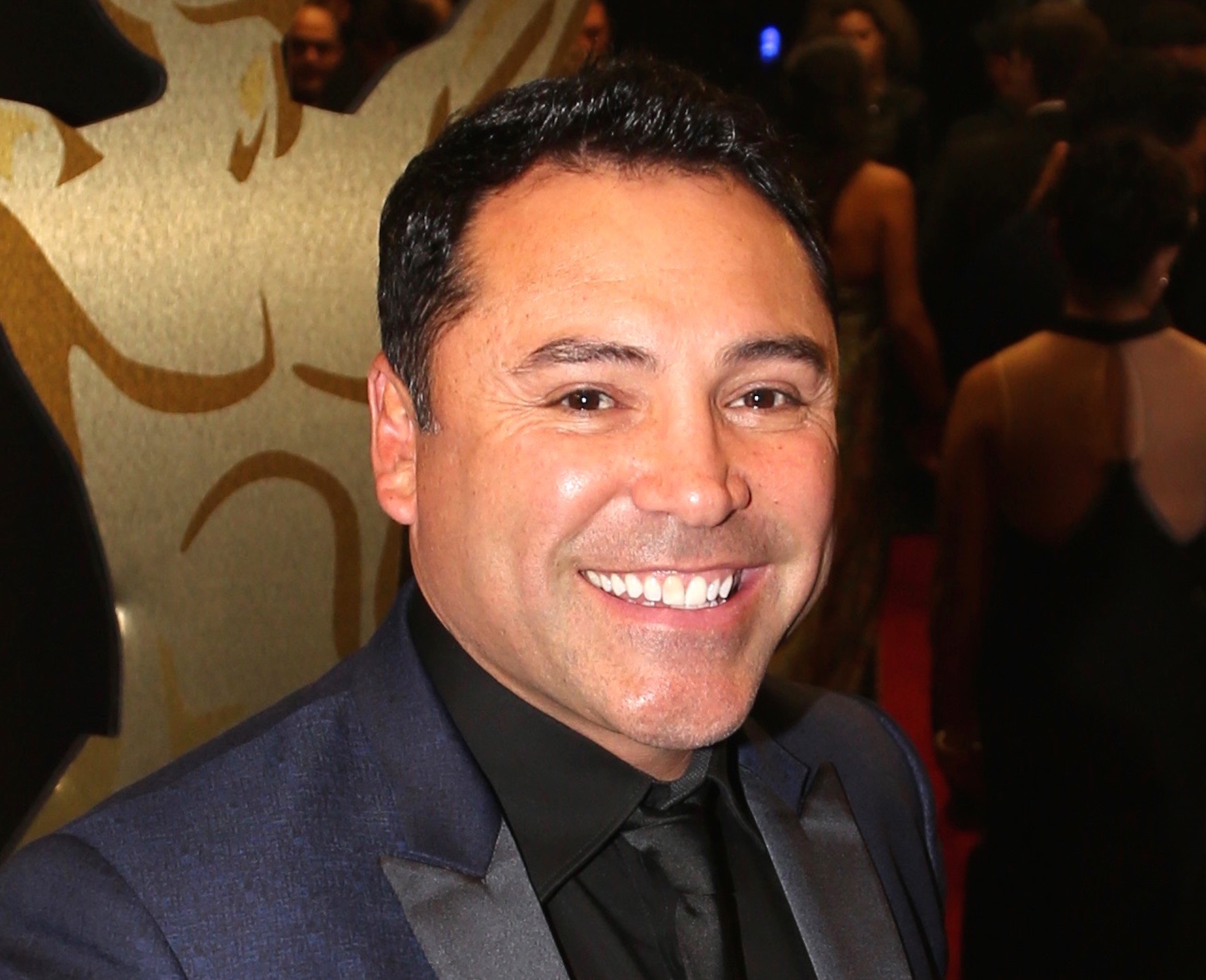 Oscar de la Hoya le deja millonarios bienes a su ex