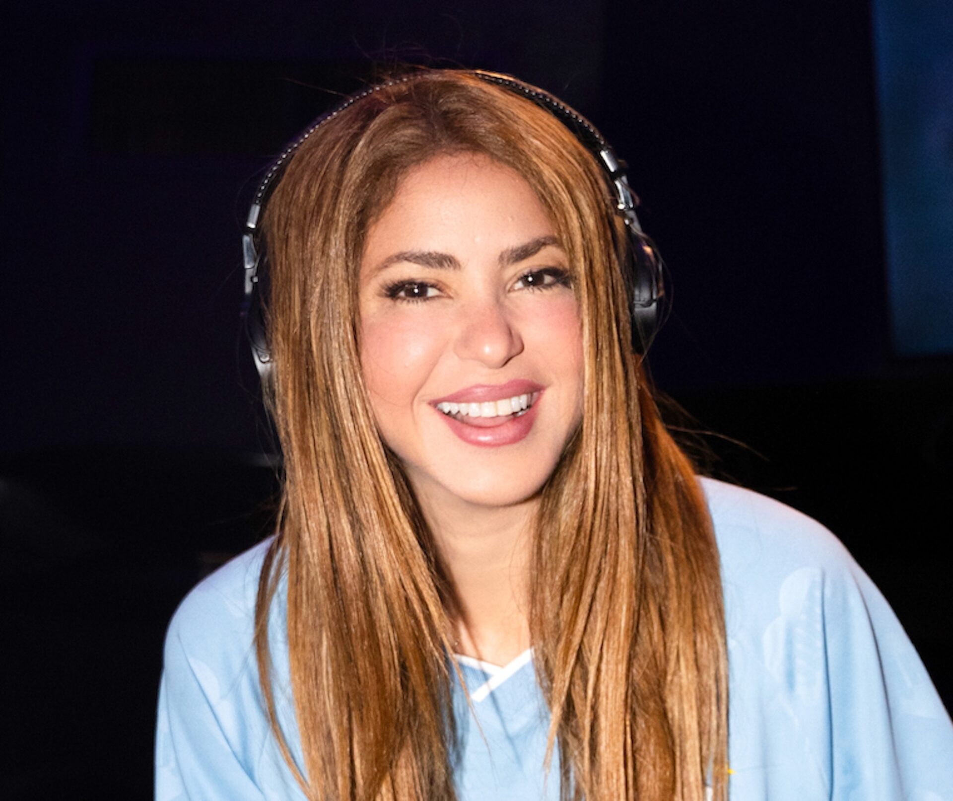 Shakira lleva a los Ghetto Kids a conocer la playa