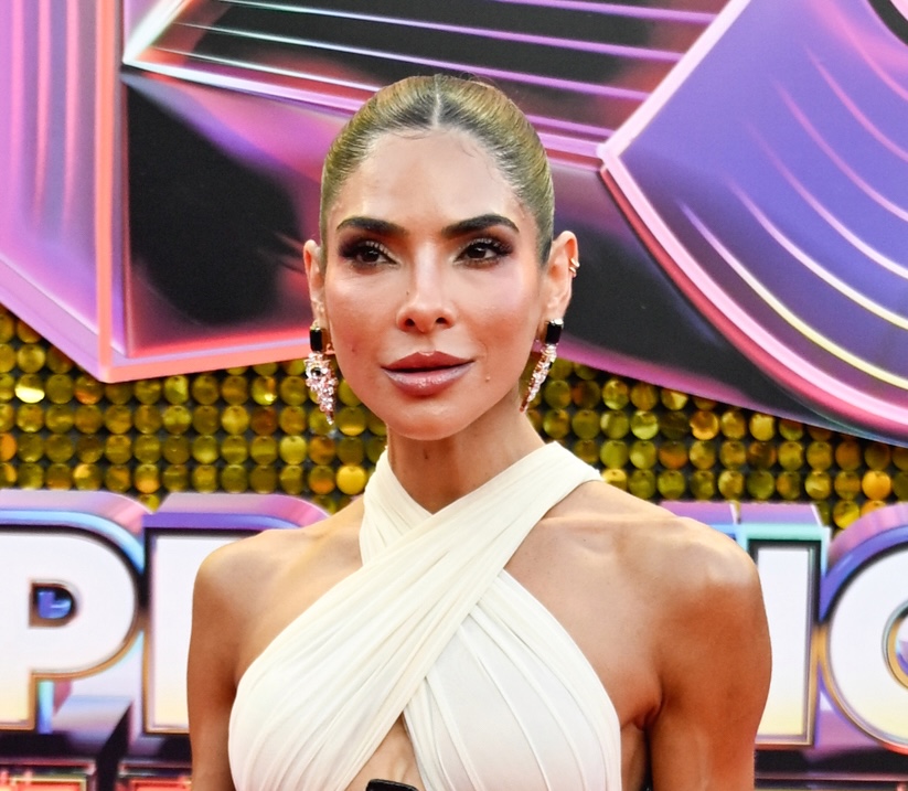 Alejandra Espinoza muestra cómo su hijo no le hace caso