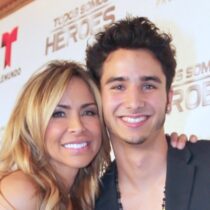 Aylín Mujica le confiesa a su hijo lo que más extraña de él