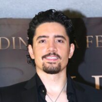 Detallan estado de salud de Alex Fernández